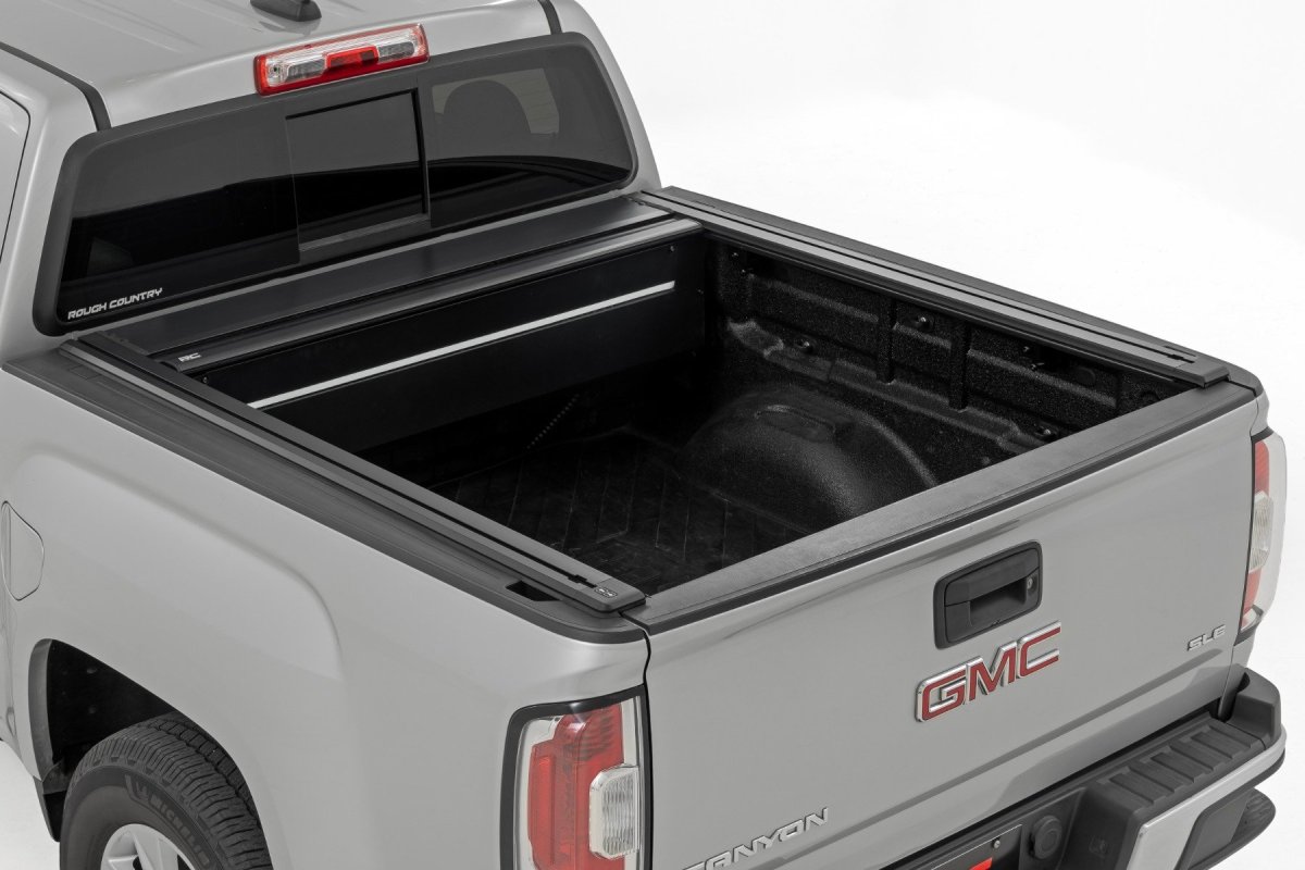 GMC Canyon Powered Retractable Bed Cover - Rough Country - Matte Black - '15-'26
